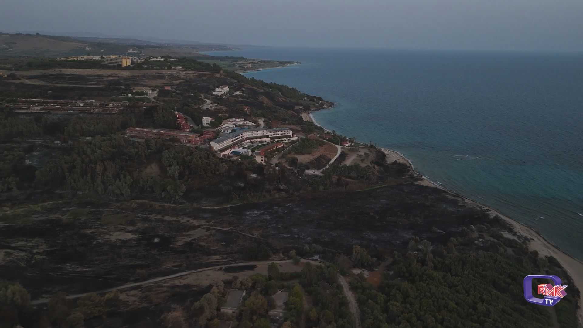 San Giorgio-Macauda, le immagini dall'alto di un paesaggio carbonizzato